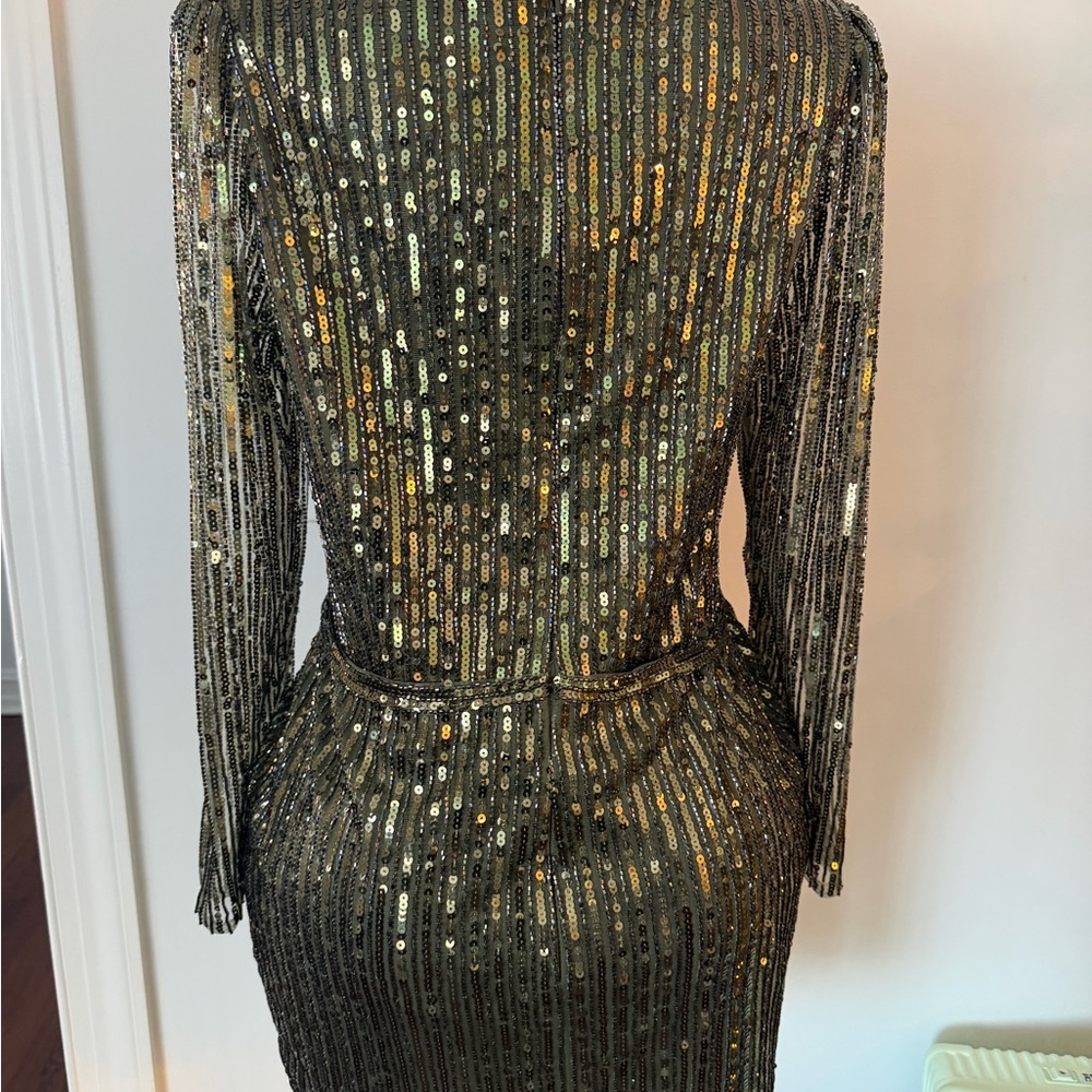 Mac Duggal Sequin & Mesh Metallic Mini Dress 14 L XL Deep V Plunge Long Sleeve - Picture 7 of 13